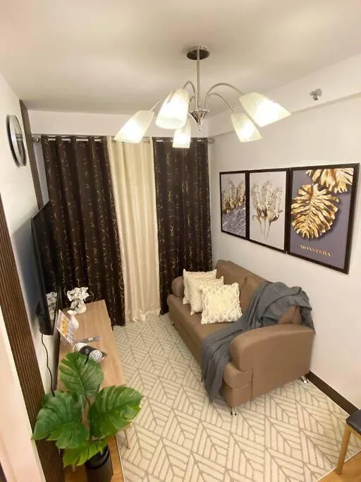 Jay'S Condo @ Arrezo Davao